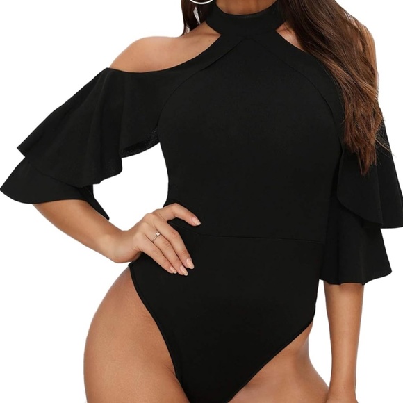SOLY HUX Women's Ruffle Trim Cold Shoulder Halter Half Sleeve Skinny Bodysuit - Picture 1 of 8